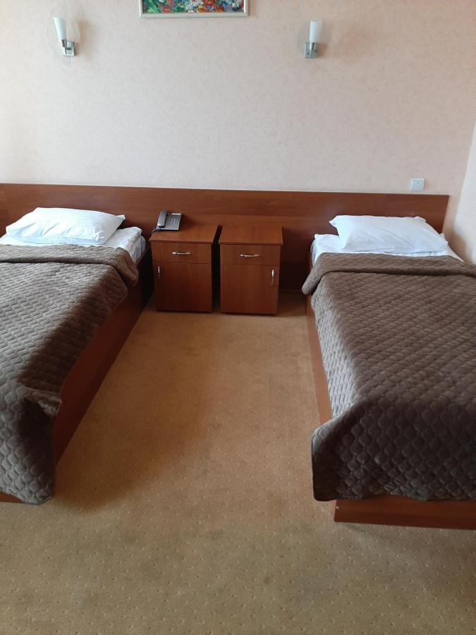 Stara Vezha Hotel ボルィースピリ エクステリア 写真